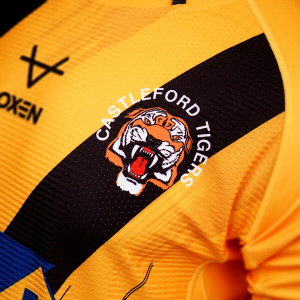 Castleford Tigers 2025 Retail Playing Home Shirt - Image 4