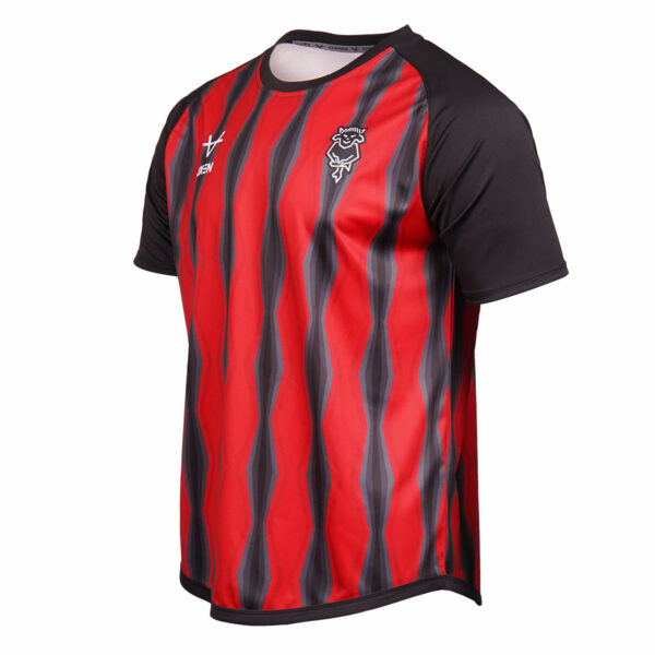 Lincoln City 25/26 Players Red/Blk Training Tee JNR - Image 2