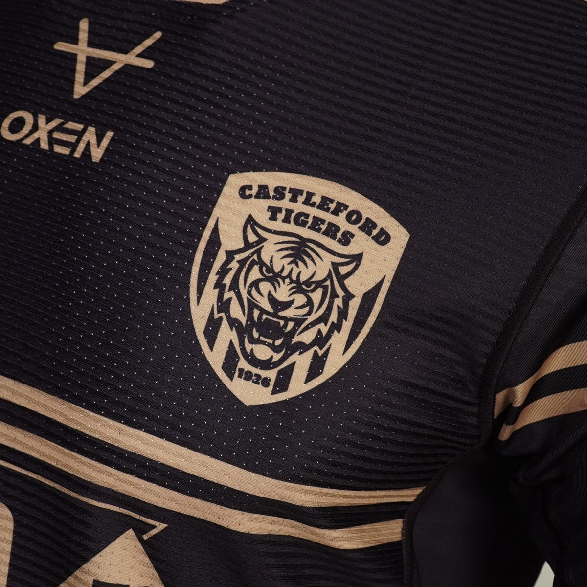 Castleford Tigers 2026 Retail Playing Centenary Shirt - Image 4