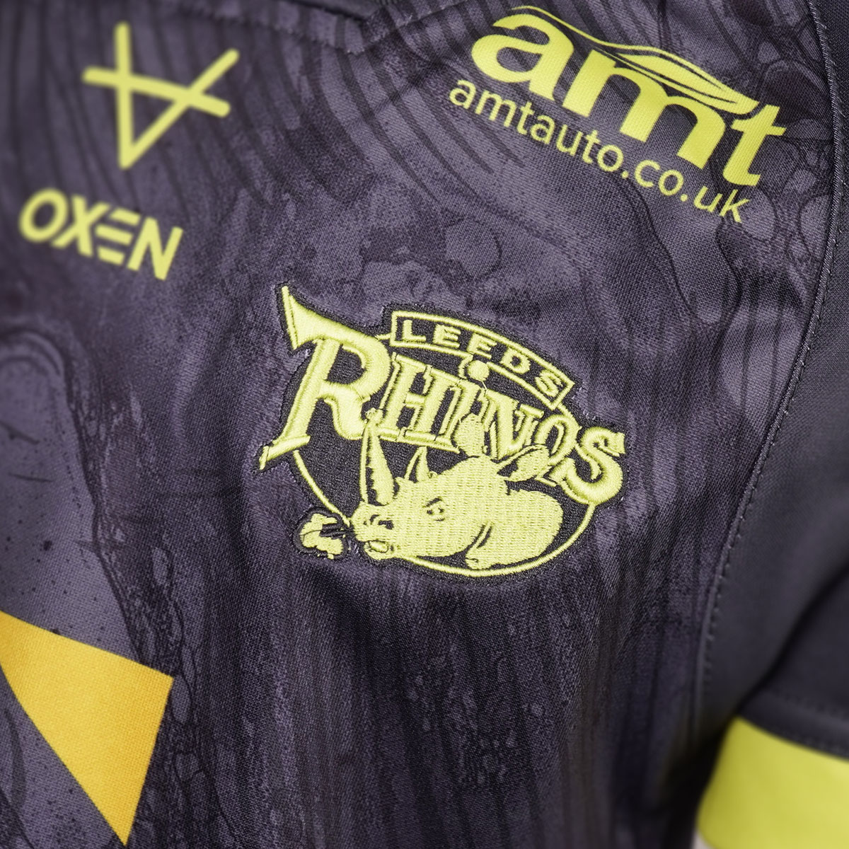 Leeds Rhinos 2026 Replica Alternate Shirt JNR - Image 4